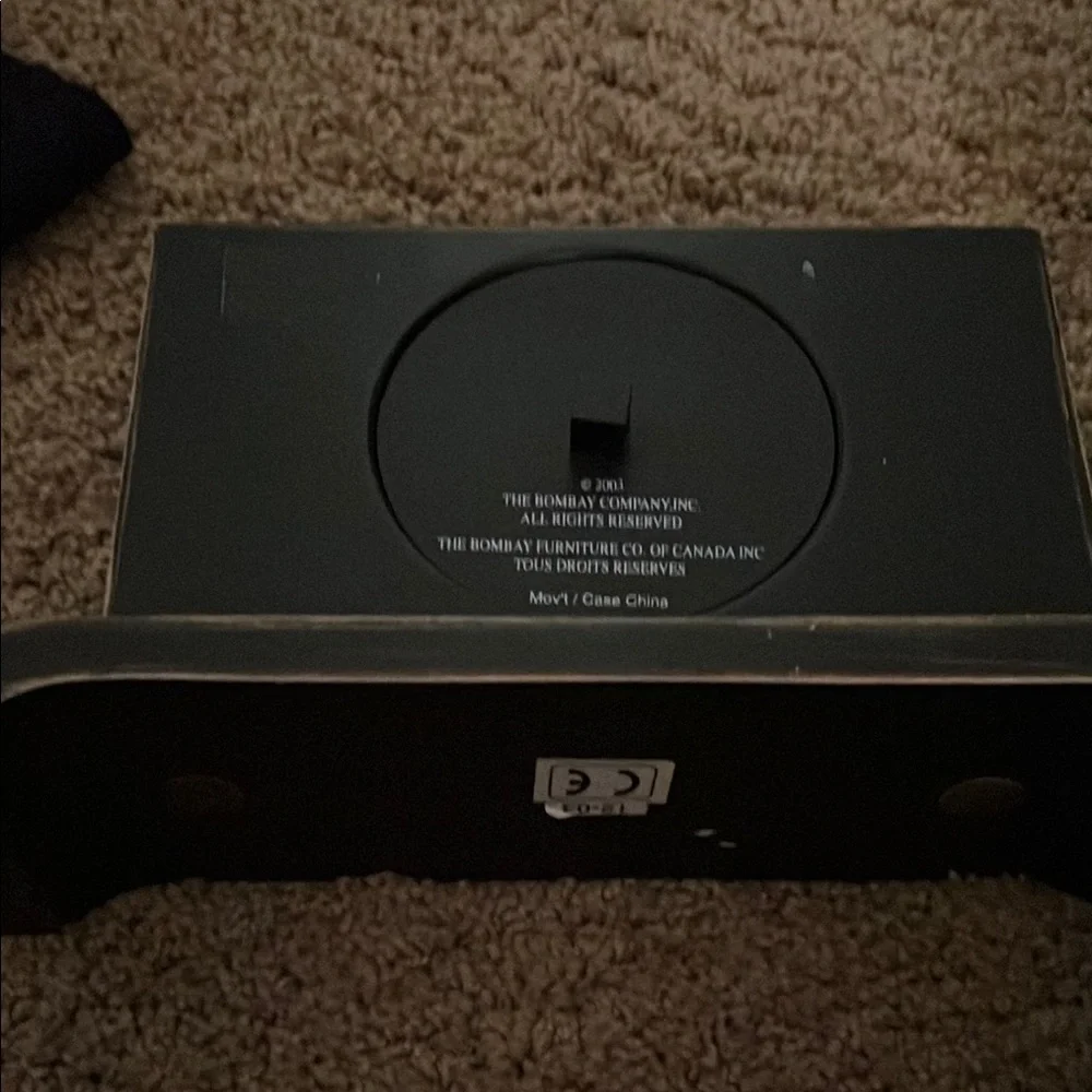 Elegant Black Table Clock